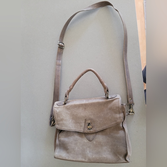 CNP Cut N' Paste LA cross body leather bag - Picture 2 of 6